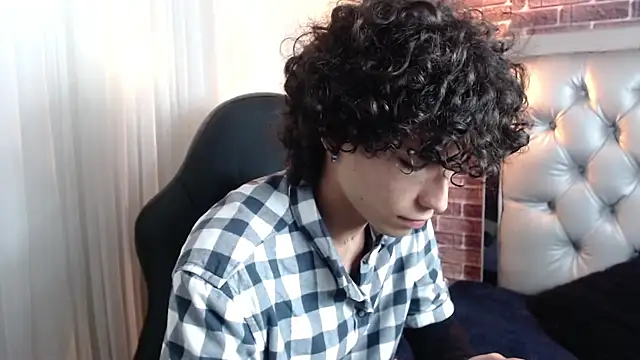 andres ocasio online show from March 12, 2025, 4:46 pm