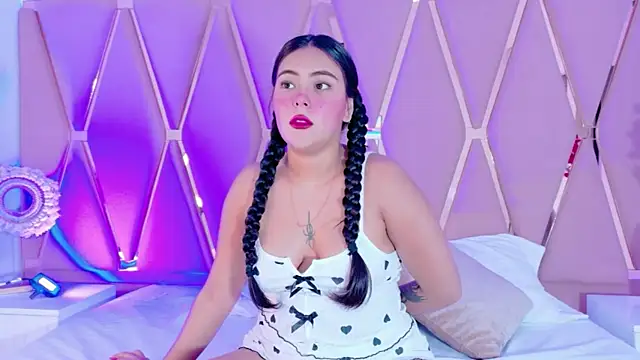 Emily Black1 online show from May 26, 2026, 11:01 pm