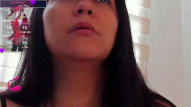 Snapshot of isabellarous- chatting on June 18, 2026, 11:58 am isabellarous- online show from June 18, 2026, 11:58 am