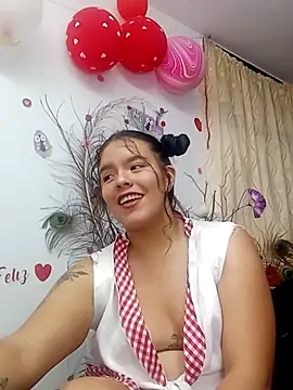 Snapshot of krolay16 chatting on February 28, 2025, 11:34 pm krolay16 online show from February 28, 2025, 11:34 pm