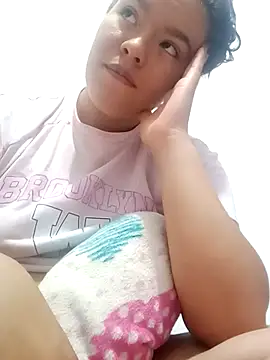 Snapshot of krolay16 chatting on March 3, 2025, 11:24 pm krolay16 online show from March 3, 2025, 11:24 pm