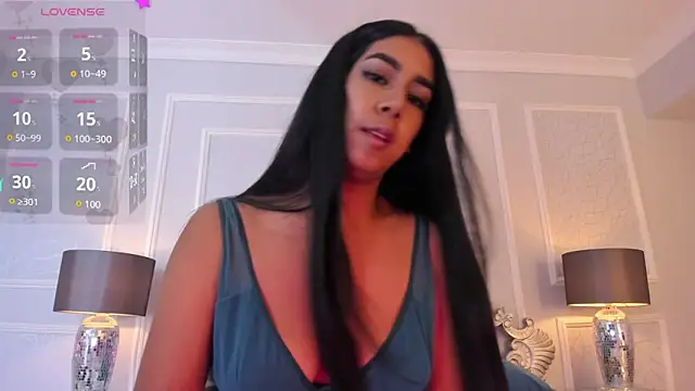 Snapshot of AnnieGibbyns chatting on March 6, 2025, 6:26 pm AnnieGibbyns online show from March 6, 2025, 6:26 pm