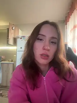 kisssssssss online show from November 16, 2025, 8:09 am