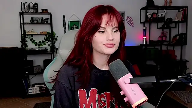 Della Ideal online show from April 11, 2026, 5:06 pm