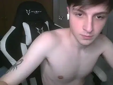 bryanconnor1 online show from November 12, 2025, 3:51 am