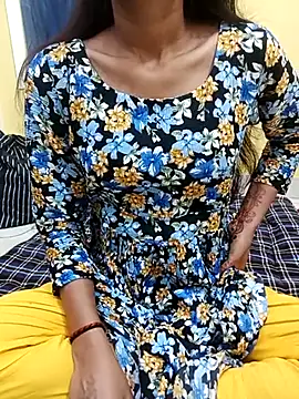 Snapshot of Reena600 chatting on February 28, 2025, 10:52 am Reena600 online show from February 28, 2025, 10:52 am