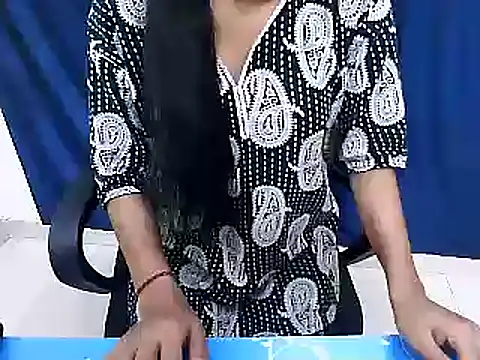 Snapshot of Reena600 chatting on March 3, 2025, 2:48 pm Reena600 online show from March 3, 2025, 2:48 pm