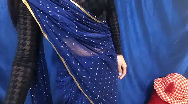 Snapshot of Reena600 chatting on March 5, 2025, 7:17 pm Reena600 online show from March 5, 2025, 7:17 pm