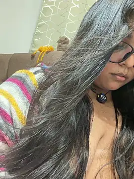 Snapshot of virginbrunette99 chatting on April 26, 2026, 10:13 am virginbrunette99 online show from April 26, 2026, 10:13 am