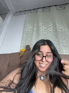 Snapshot of virginbrunette99 chatting on May 22, 2026, 5:36 am virginbrunette99 online show from May 22, 2026, 5:36 am