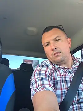 Snapshot of Mike8523 chatting on September 21, 2025, 8:38 am Mike8523 online show from September 21, 2025, 8:38 am