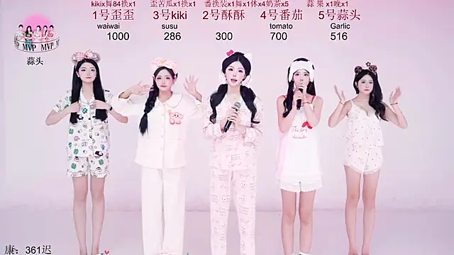 Snapshot of badgirl777888 chatting on September 13, 2025, 10:15 am badgirl777888 online show from September 13, 2025, 10:15 am