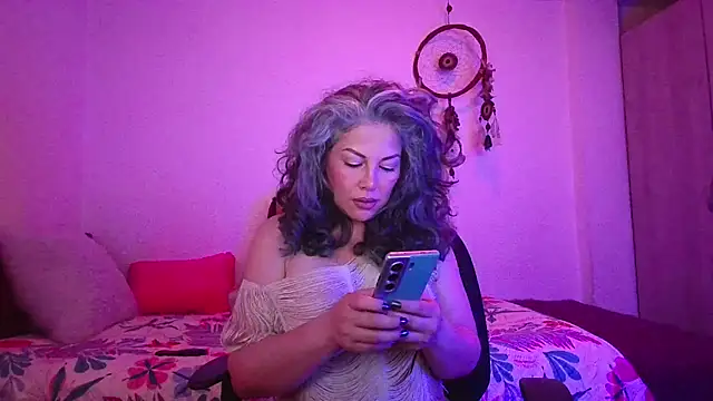 Victoria Lover online show from December 19, 2025, 3:35 am