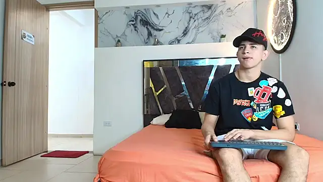 KING OFF BOYS online show from November 15, 2025, 1:18 pm