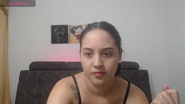 Snapshot of Anthonela_Queen chatting on March 20, 2025, 2:42 pm Anthonela Queen online show from March 20, 2025, 2:42 pm