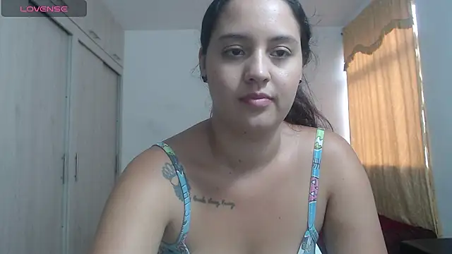 Snapshot of Anthonela_Queen chatting on November 4, 2025, 6:51 pm Anthonela Queen online show from November 4, 2025, 6:51 pm