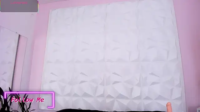 Snapshot of Valeriagomez_ chatting on November 1, 2025, 12:07 pm Valeriagomez online show from November 1, 2025, 12:07 pm