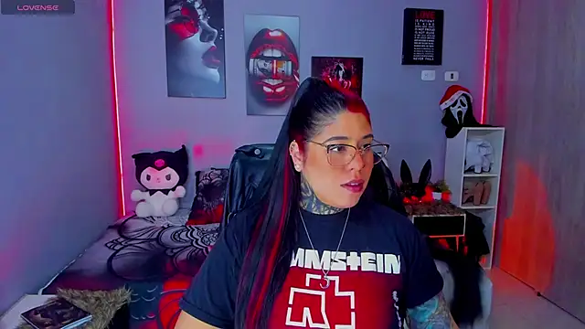 Veronika metal online show from November 25, 2025, 4:01 am