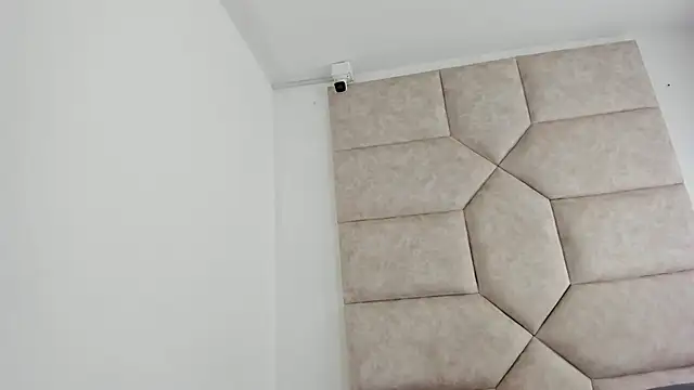 Snapshot of Vaiolett_Smith chatting on November 7, 2025, 2:39 pm Vaiolett Smith online show from November 7, 2025, 2:39 pm