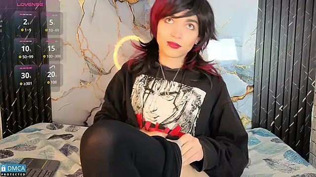 MaeveKuro online show from November 10, 2025, 3:38 am