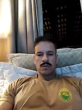 Snapshot of juniortche1313 chatting on February 26, 2025, 3:10 am juniortche1313 online show from February 26, 2025, 3:10 am