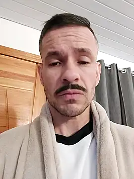 Snapshot of juniortche1313 chatting on September 16, 2025, 2:56 am juniortche1313 online show from September 16, 2025, 2:56 am