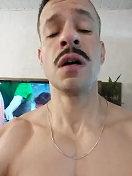 juniortche1313 online show from November 28, 2025, 2:42 pm