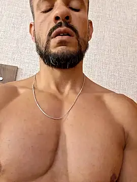 juniortche1313 online show from February 23, 2026, 9:56 pm