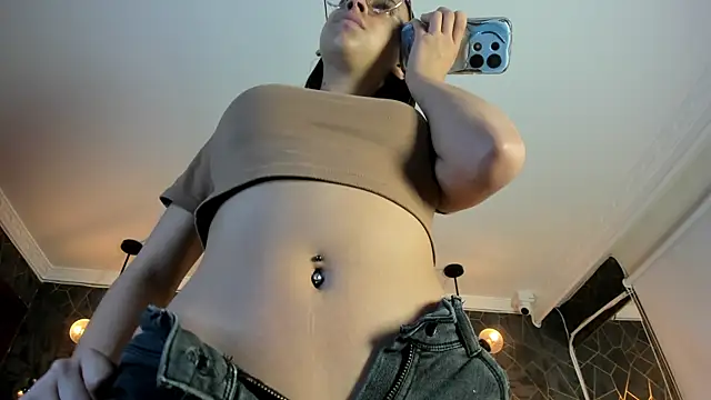 zephyra-angels online show from October 4, 2025, 4:10 am