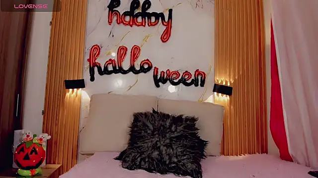 ValeriCardenas online show from October 2, 2025, 1:01 am