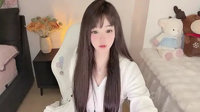 Milla-z online show from September 27, 2025, 12:10 pm