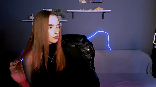 Snapshot of doll_vey chatting on October 12, 2025, 7:02 pm doll vey online show from October 12, 2025, 7:02 pm