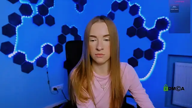 doll vey online show from December 16, 2025, 9:09 pm