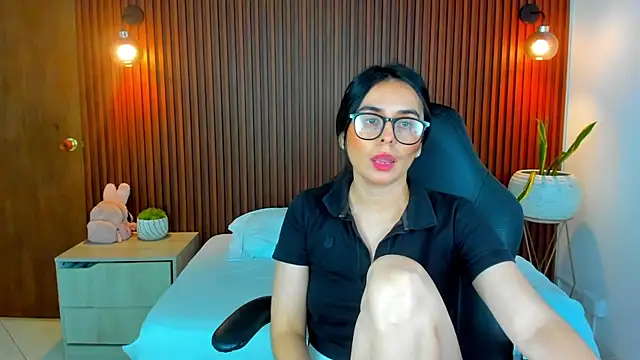 Snapshot of zakia23_ chatting on March 14, 2025, 7:01 pm zakia23 online show from March 14, 2025, 7:01 pm