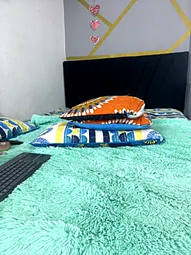 angellicaa  online show from October 22, 2025, 1:22 pm