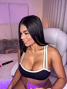 Amylewisq online show from March 11, 2025, 12:11 am