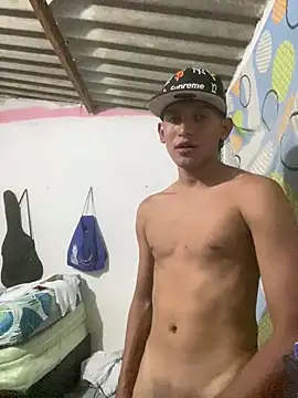 Babyalienqm online show from April 3, 2026, 11:36 pm