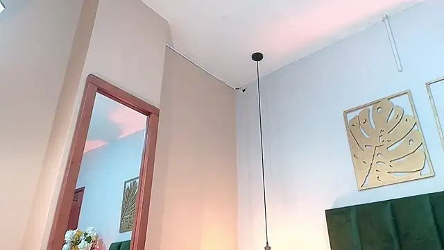 SeleneLujan online show from November 27, 2025, 11:56 am