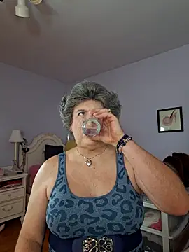 Snapshot of Victoriatv1 chatting on October 18, 2025, 10:54 pm Victoriatv1 online show from October 18, 2025, 10:54 pm