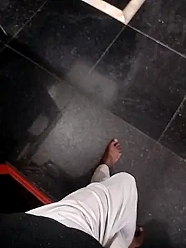 Snapshot of BlackDog__69 chatting on November 3, 2025, 1:08 am BlackDog 69 online show from November 3, 2025, 1:08 am