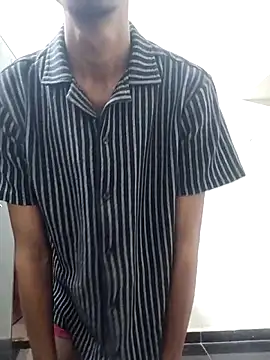 Snapshot of BlackDog__69 chatting on November 7, 2025, 3:23 pm BlackDog 69 online show from November 7, 2025, 3:23 pm