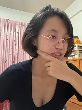 Snapshot of ladypaggy chatting on April 7, 2026, 1:33 pm ladypaggy online show from April 7, 2026, 1:33 pm