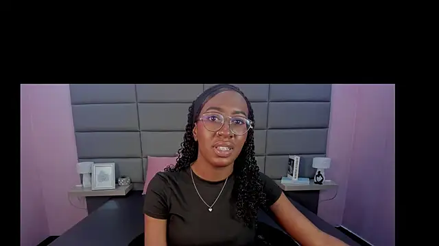 Qeen blackk online show from October 28, 2025, 7:27 pm