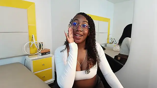 Qeen blackk online show from January 13, 2026, 8:47 pm