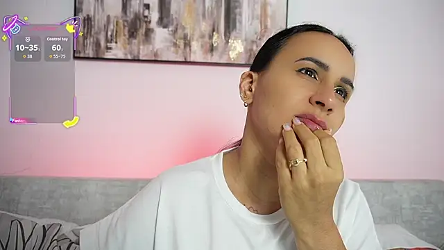 Sara Charmy online show from September 27, 2025, 11:04 am