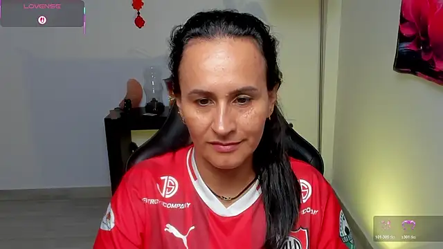 Sara Charmy online show from May 30, 2026, 11:57 pm