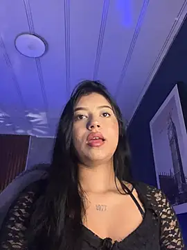 i sabella 25 online show from April 21, 2026, 5:58 am