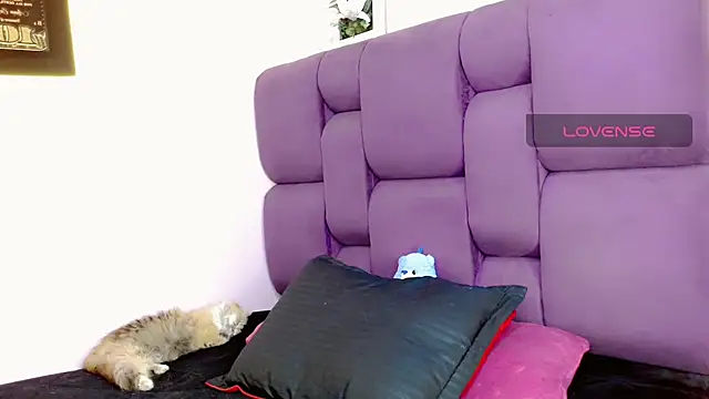 Anastasia hots online show from March 18, 2025, 12:05 am