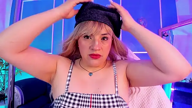 TaraTaylorr online show from November 29, 2025, 2:03 am