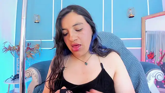 Snapshot of TaraTaylorr chatting on June 24, 2026, 3:38 am TaraTaylorr online show from June 24, 2026, 3:38 am